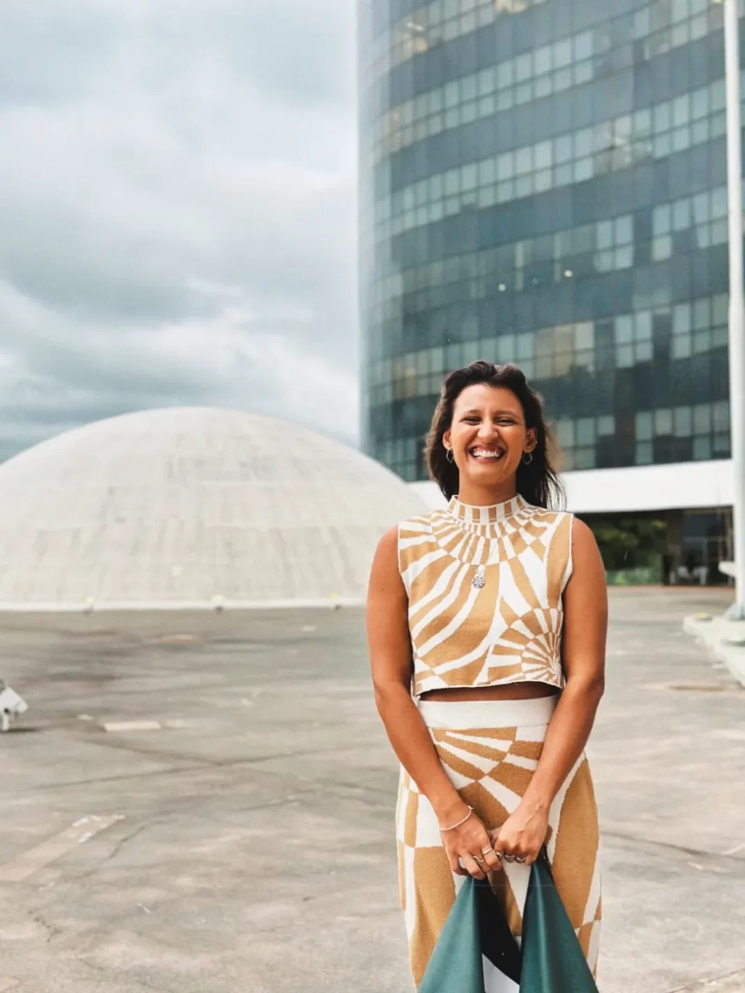 Brisa Bracchi leva denúncia de perseguição ao seu mandato até Brasília