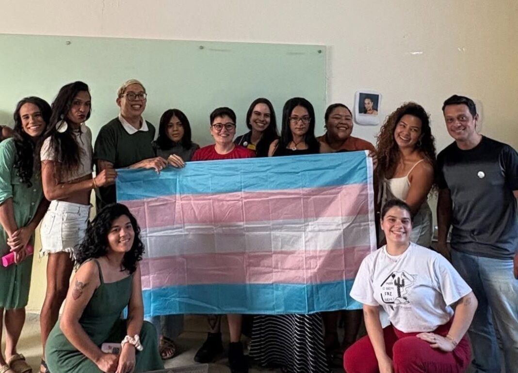 Curso de marcenaria amplia autonomia econômica da população LGBTQIAPN+