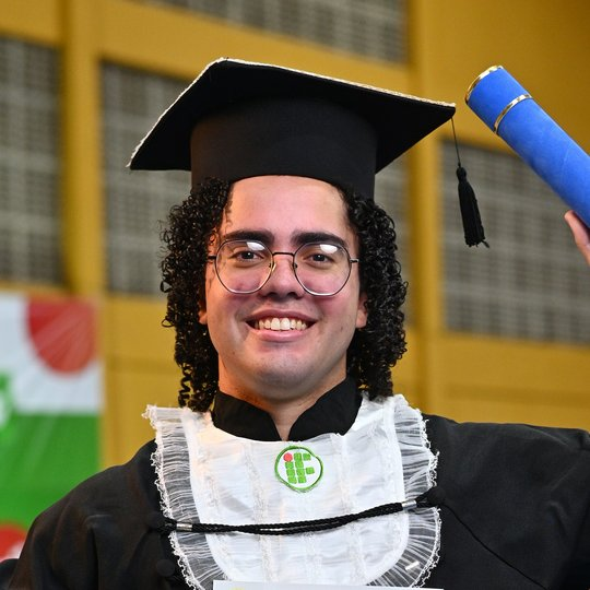 Dois estudantes do IFRN são selecionados para programa em Harvard e MIT